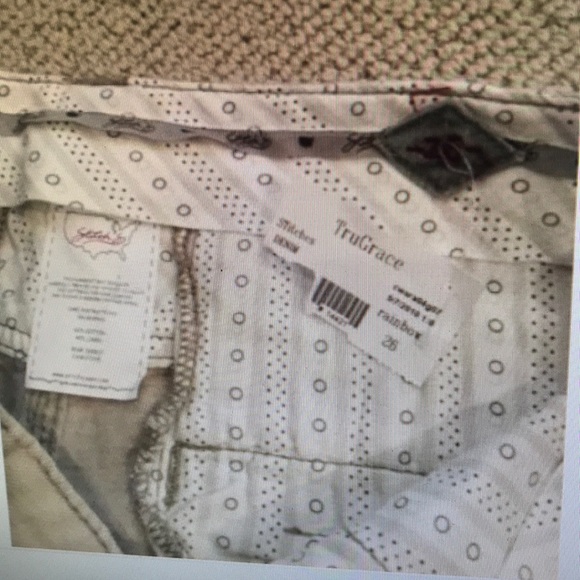 NWT Stitch’s 26 tan shorts - Picture 2 of 4